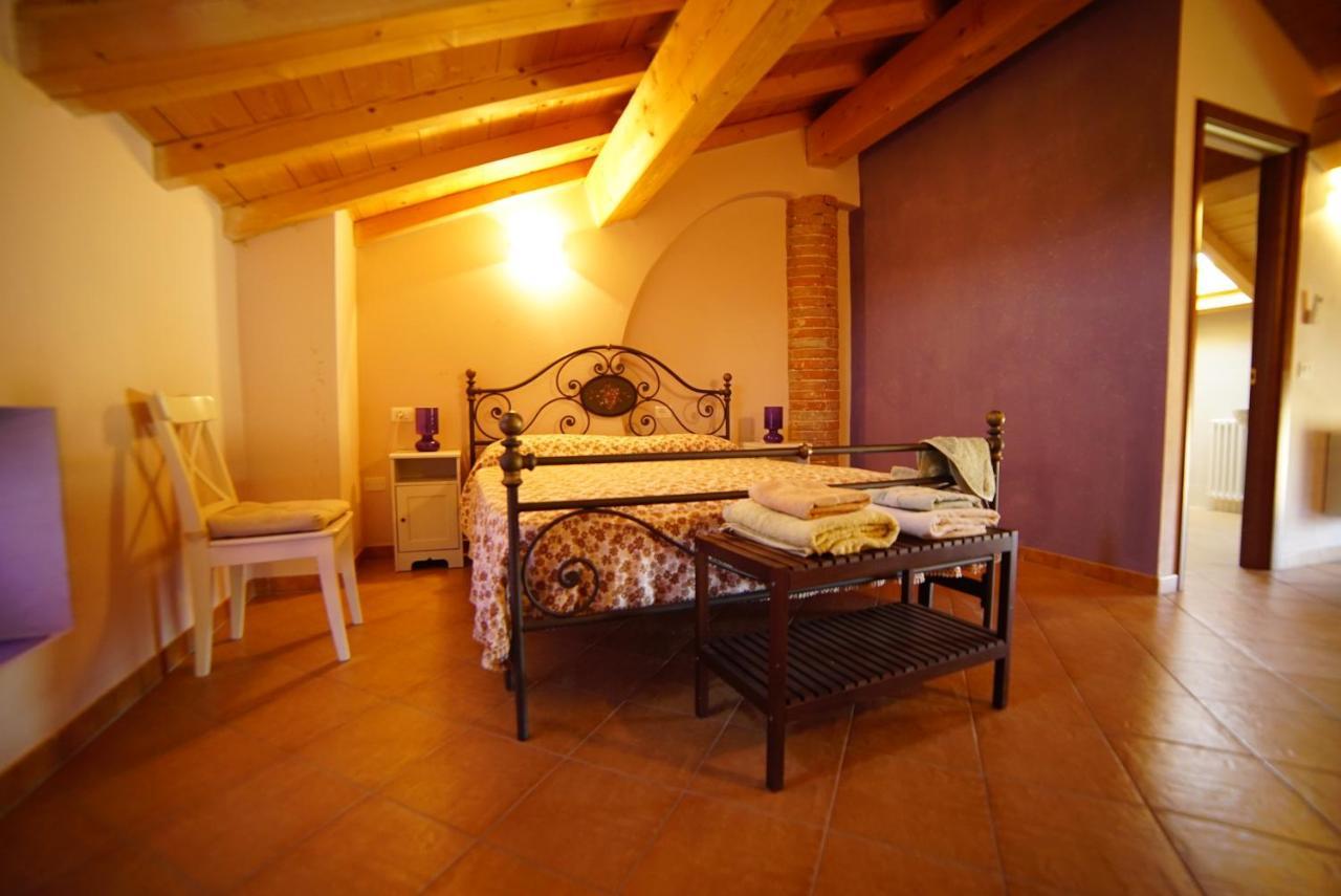 Agriturismo Il Sole Villa Rivarolo del Re ed Uniti Bagian luar foto