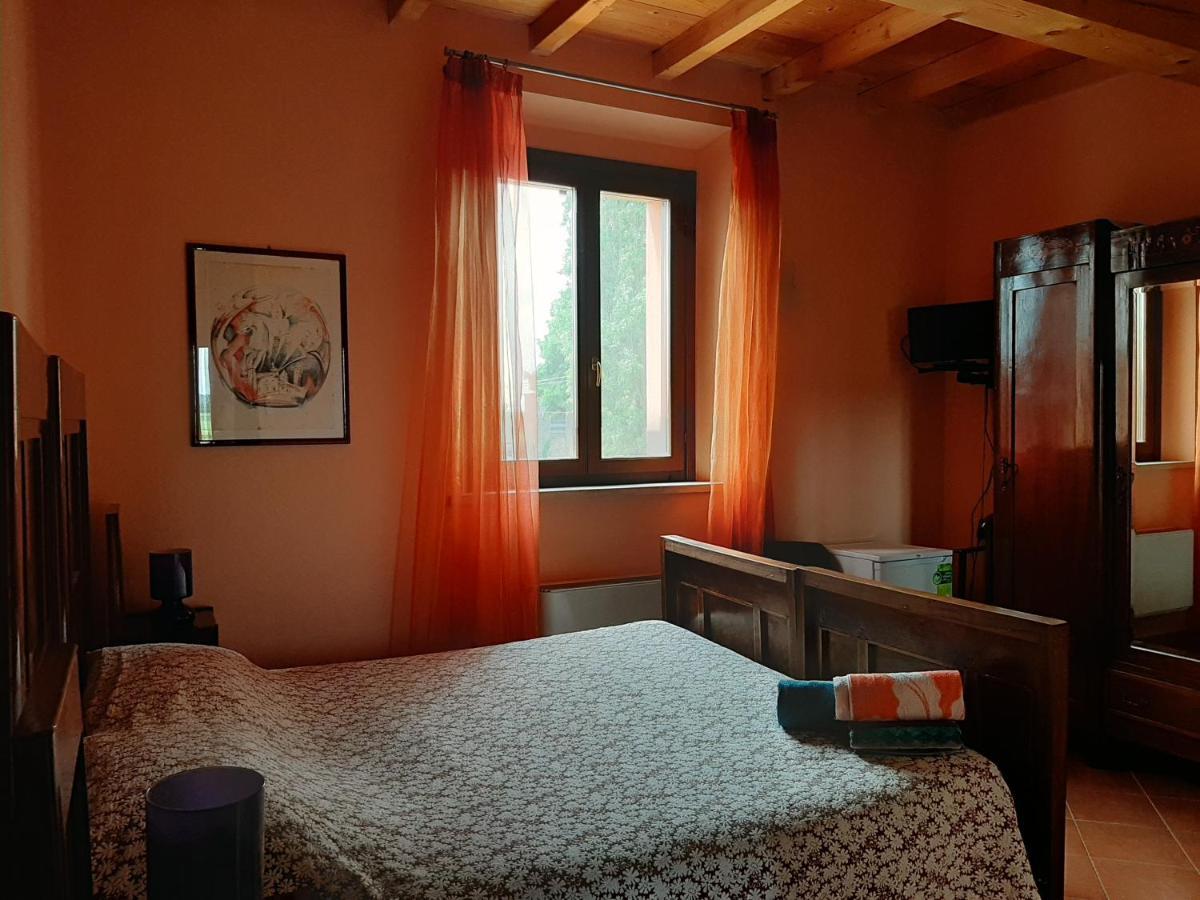 Agriturismo Il Sole Villa Rivarolo del Re ed Uniti Bagian luar foto