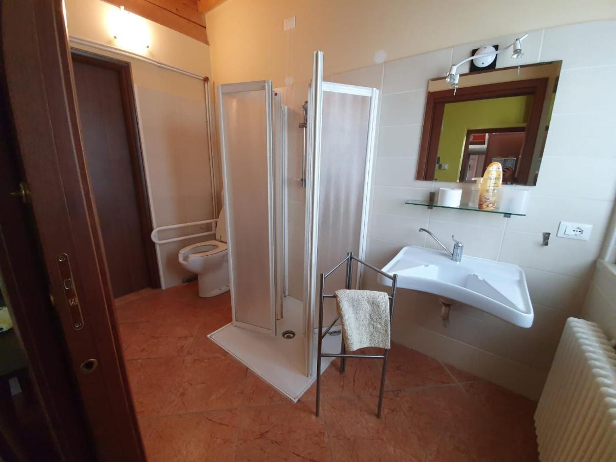 Agriturismo Il Sole Villa Rivarolo del Re ed Uniti Bagian luar foto