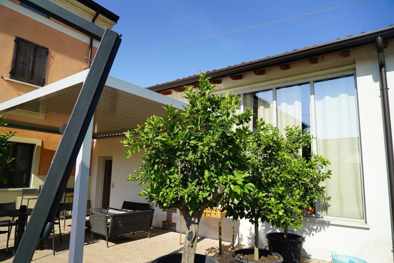 Agriturismo Il Sole Villa Rivarolo del Re ed Uniti Bagian luar foto