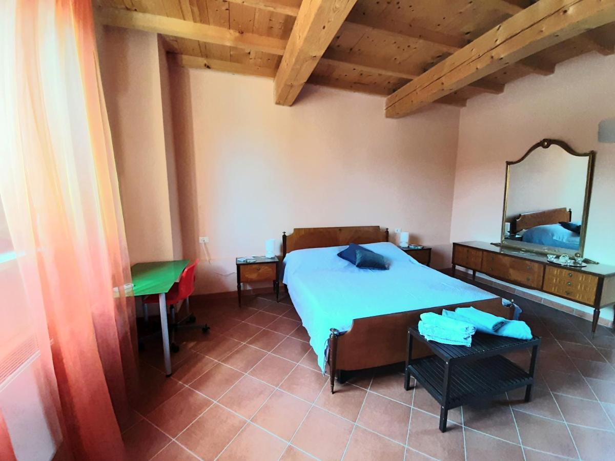 Agriturismo Il Sole Villa Rivarolo del Re ed Uniti Bagian luar foto
