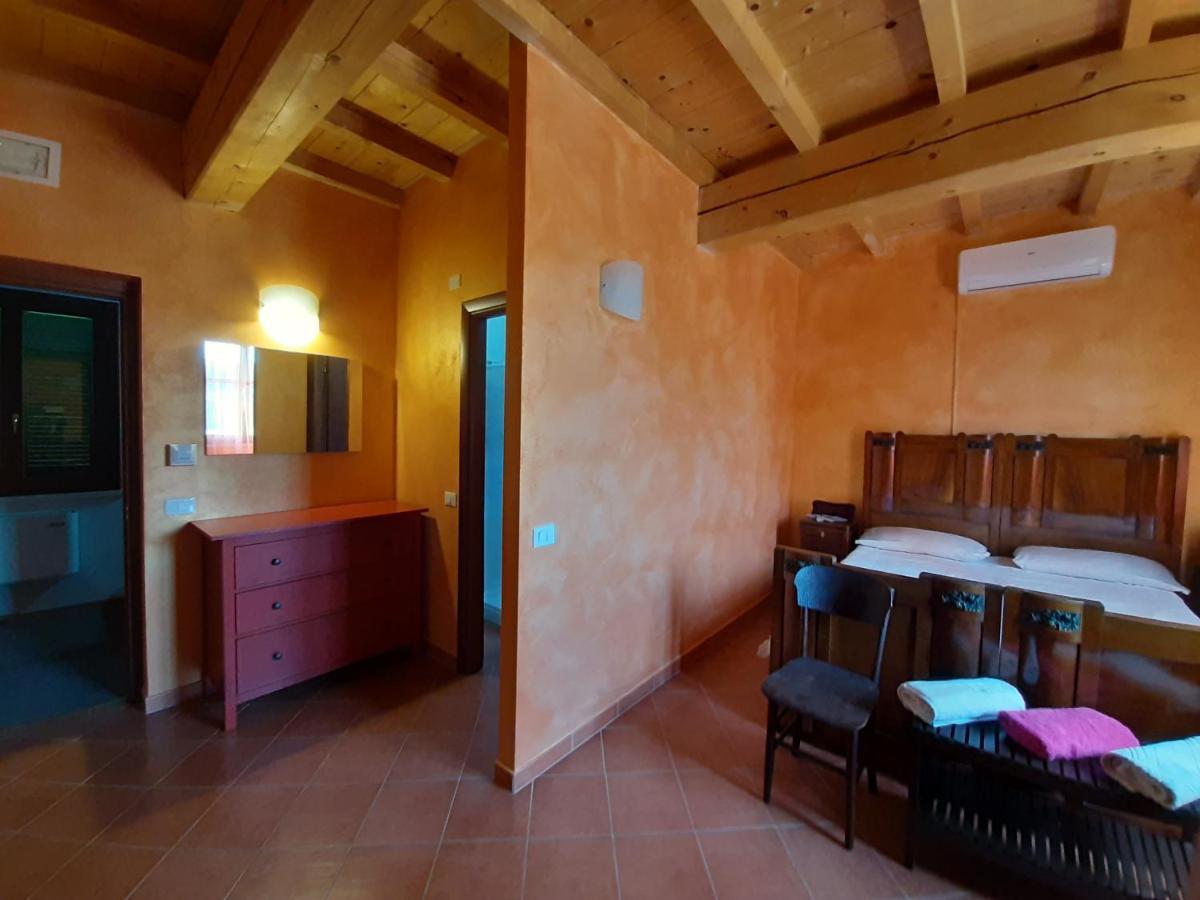 Agriturismo Il Sole Villa Rivarolo del Re ed Uniti Bagian luar foto