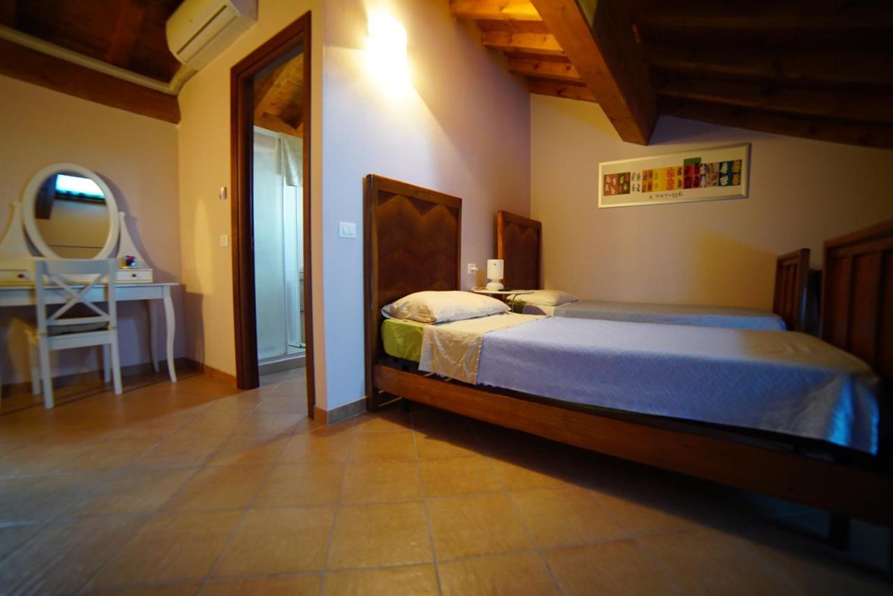 Agriturismo Il Sole Villa Rivarolo del Re ed Uniti Bagian luar foto
